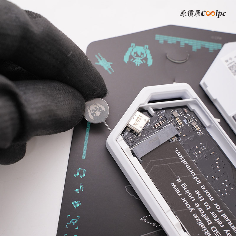 coolpc-rog-strix-arion-hatsune-miku-10